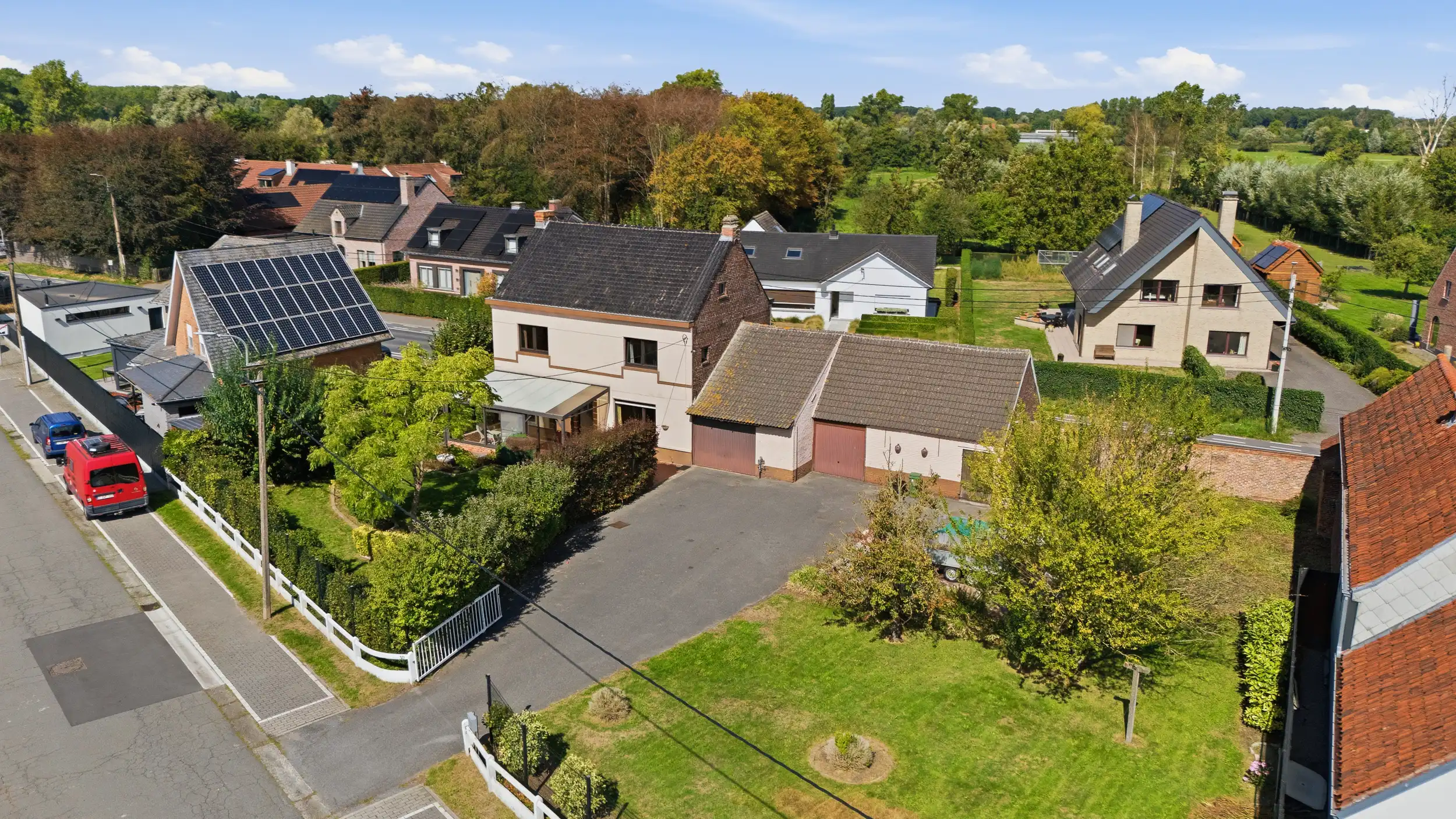 Te renoveren woning met tal van mogelijkheden foto 36