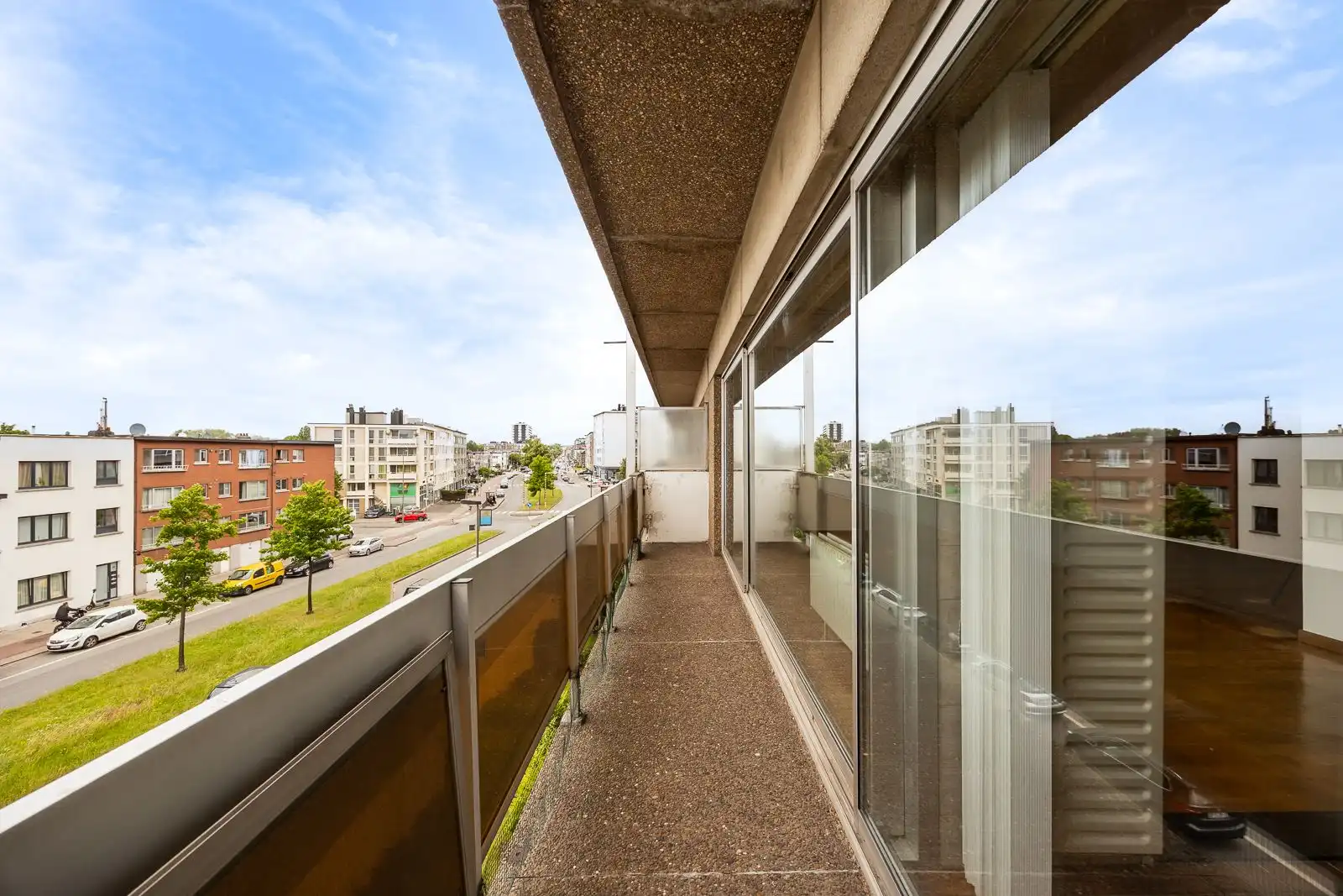 Ruim 3-slaapkamerappartement met renovatiepotentieel! foto 17
