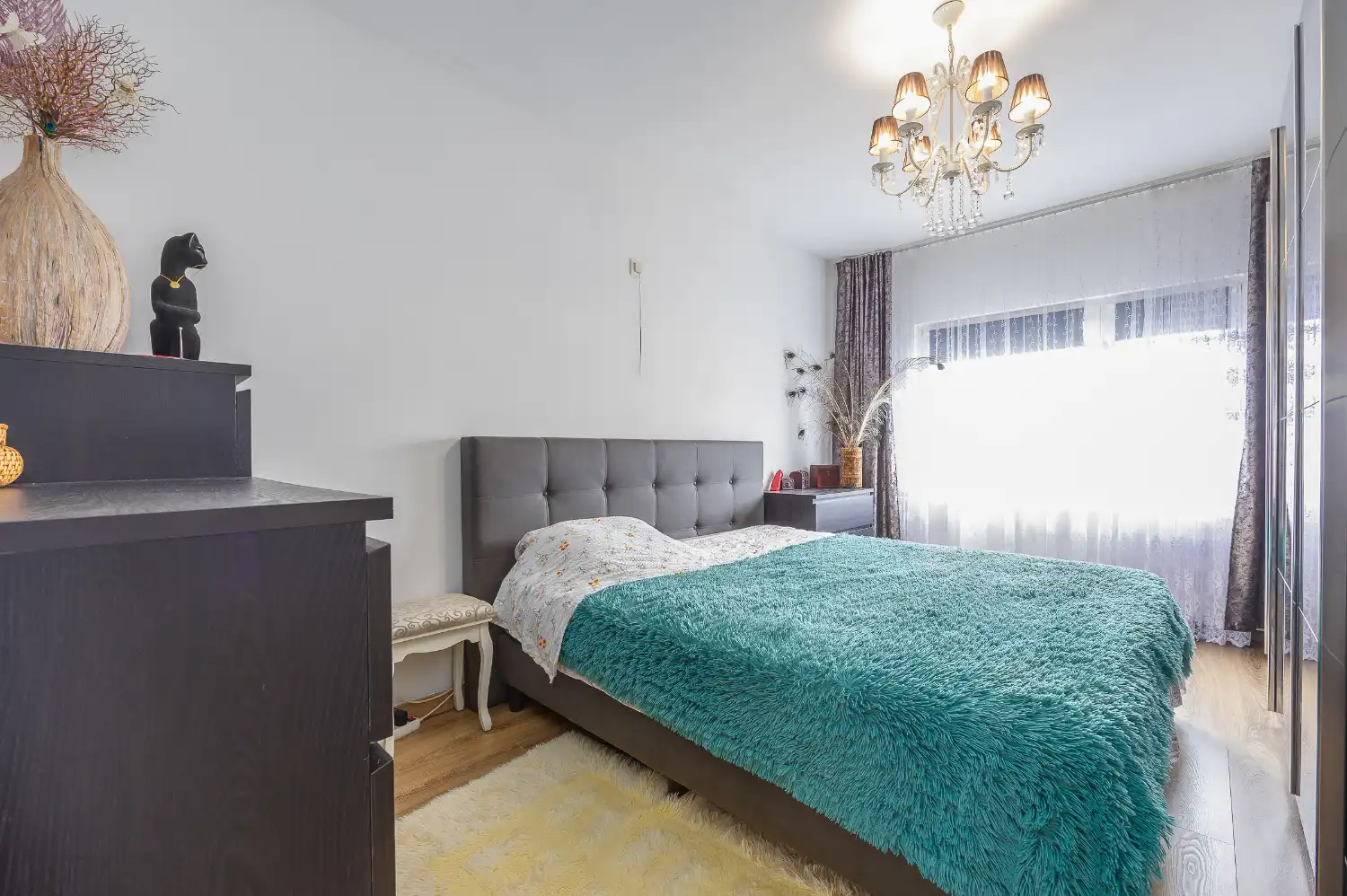 Ruime en lichtrijke duplex met 3 slaapkamers en groot terras in Oostende foto 9
