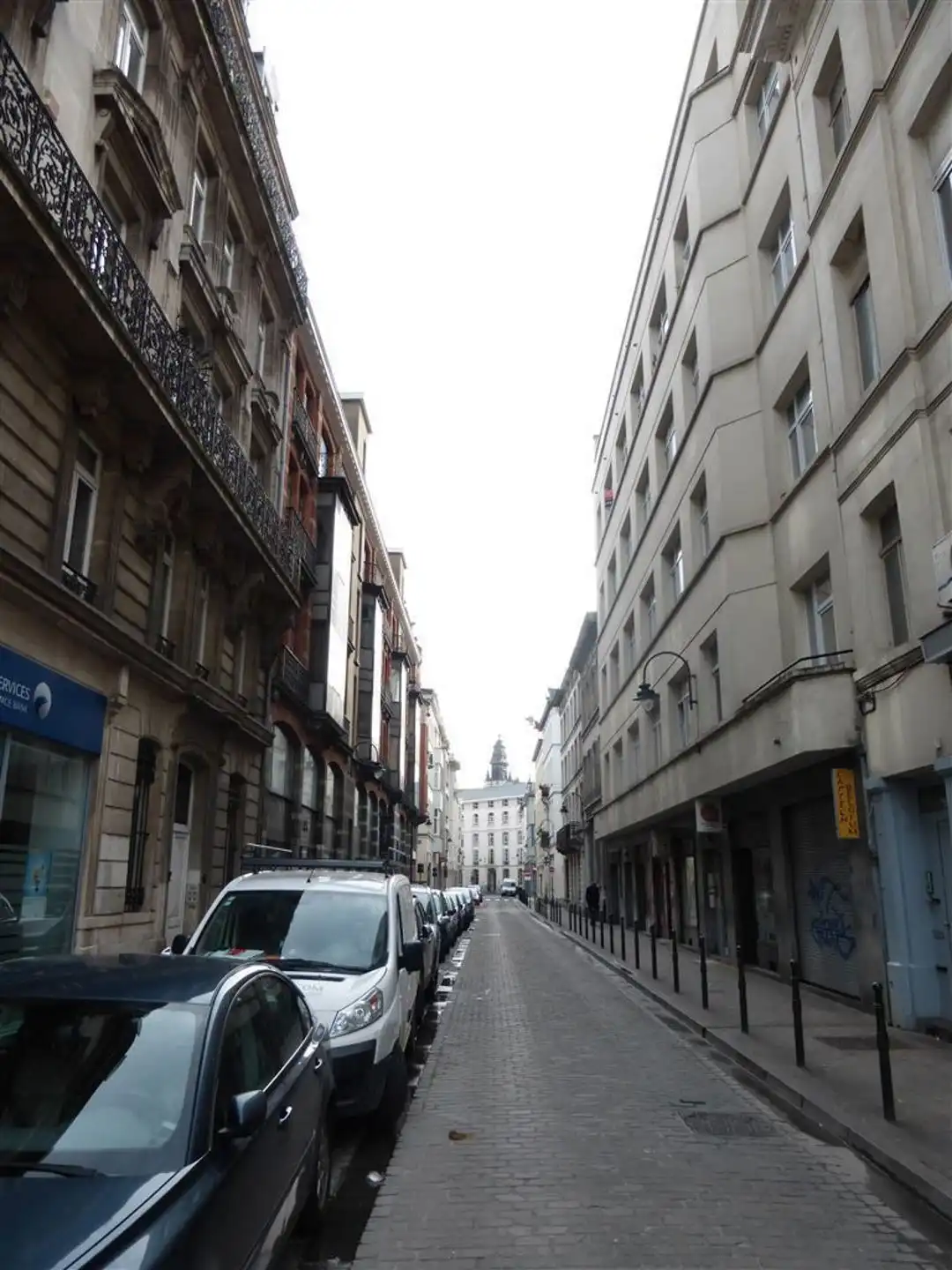 Gerenoveerd appartement met 2 slaapkamers vlakbij de Beurs foto 12