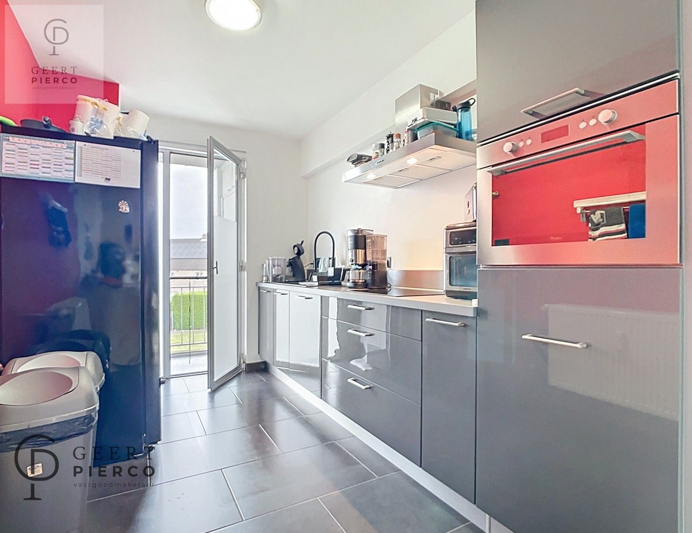 Super gezellig  twee slaapkamer appartement op de eerste verdieping foto 8
