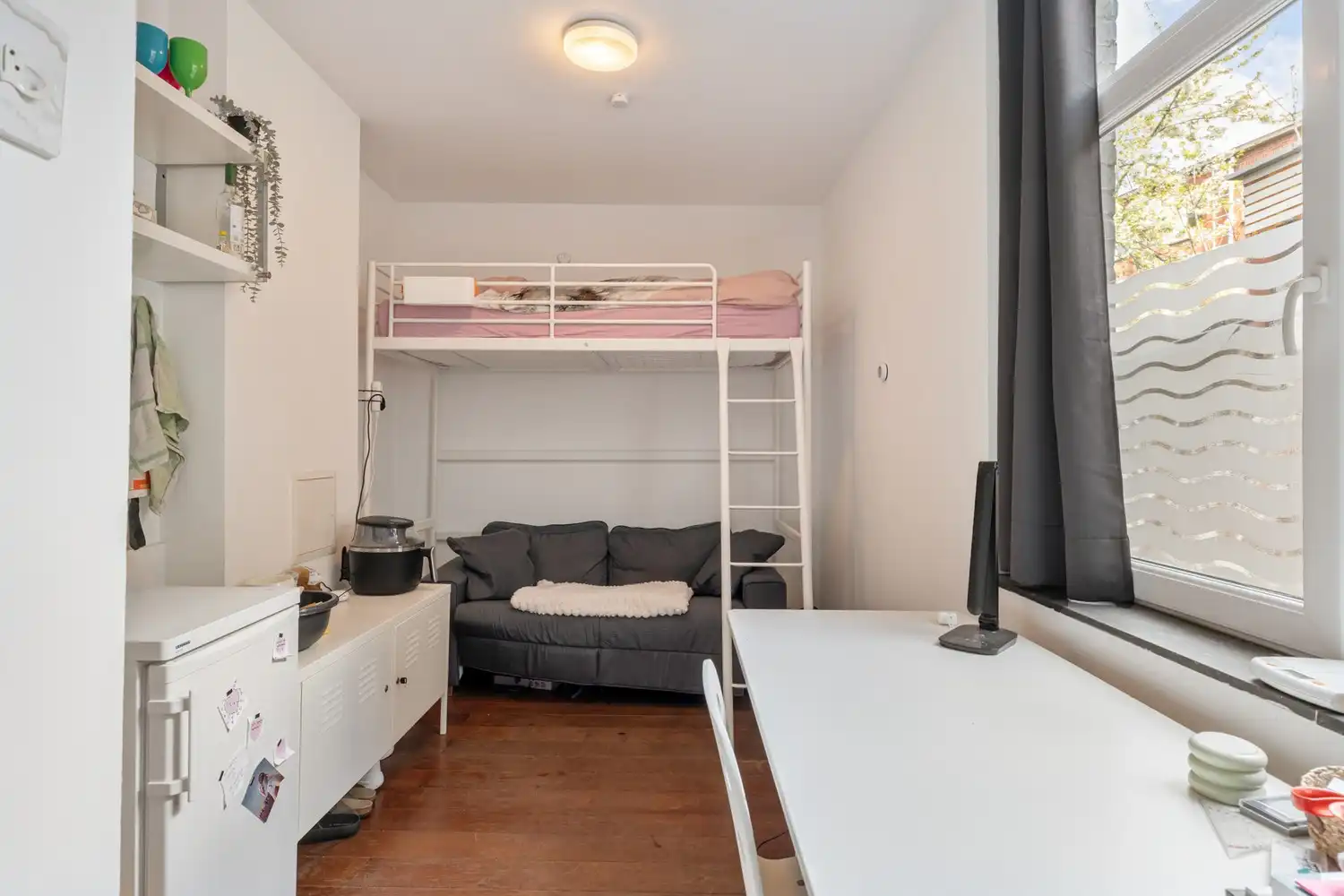 Vergund studentenhuis met een groen kotlabel en een nieuw dak(2025) bestaande uit 7 gemeubelde kamers met eigen sanitair en 1 studio te Leuven! foto 4