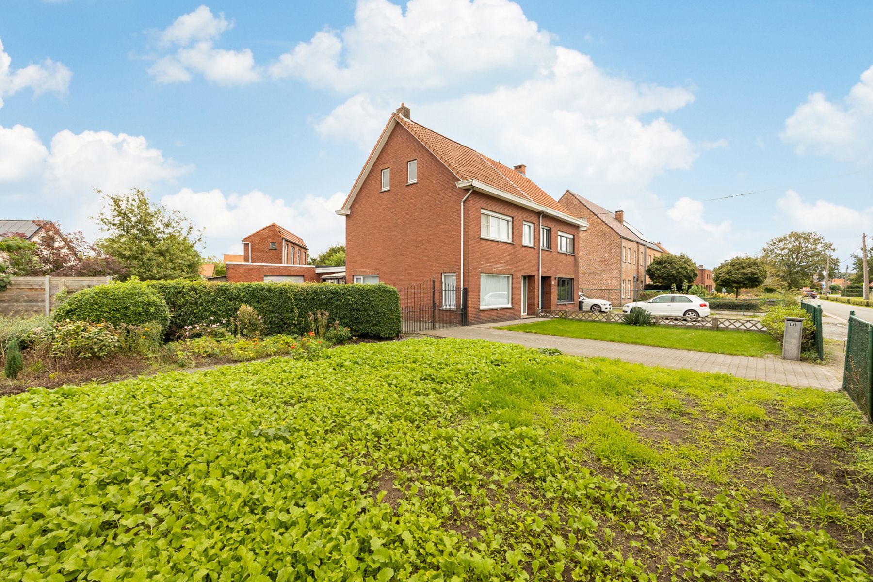 Gedeeltelijk te renoveren HOB met 3 à 4 slpk en grote garage foto 2