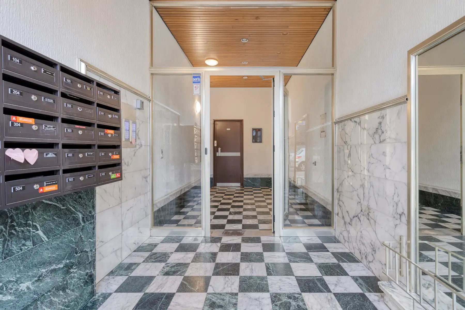 Instapklaar appartement met 1 slaapkamer foto 3