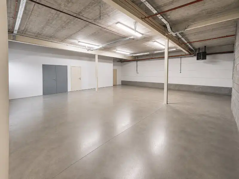KMO-unit met appartement/kantoor te huur foto 4