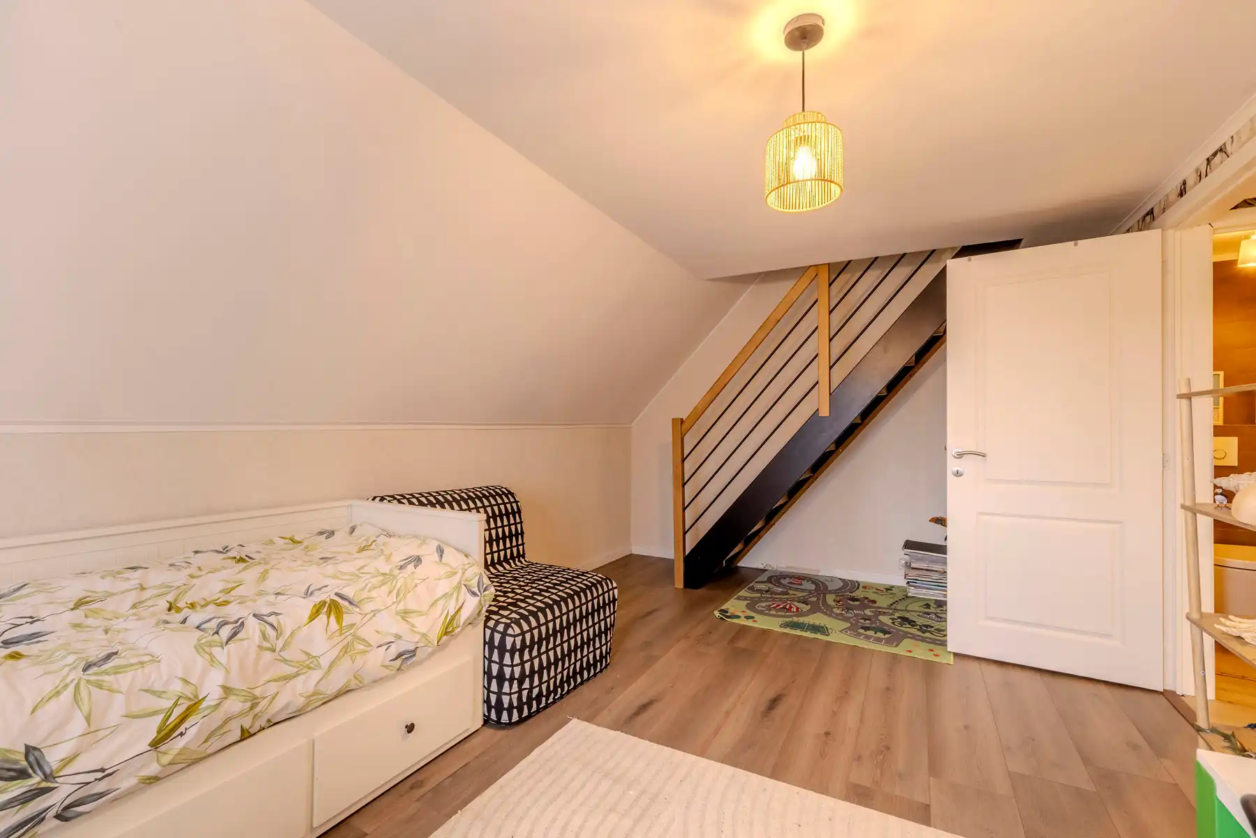 Instapklare HOB met 3 slaapkamers foto 16