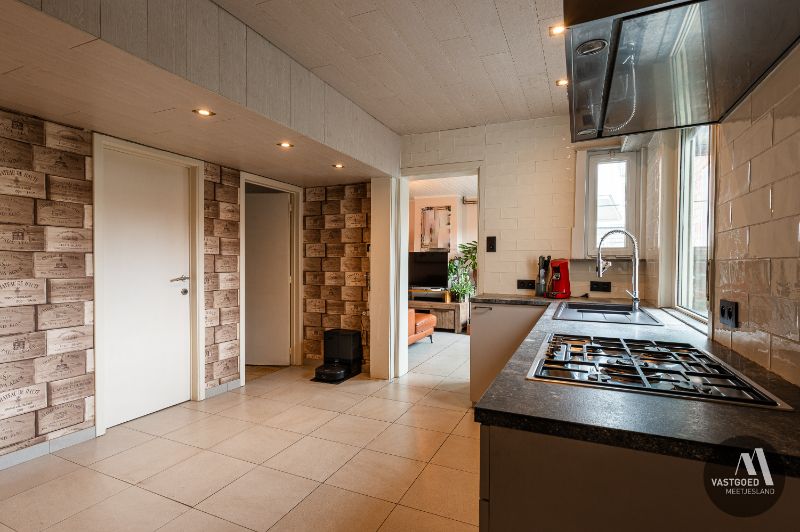 Ruime woning met 3 slaapkamers foto 7