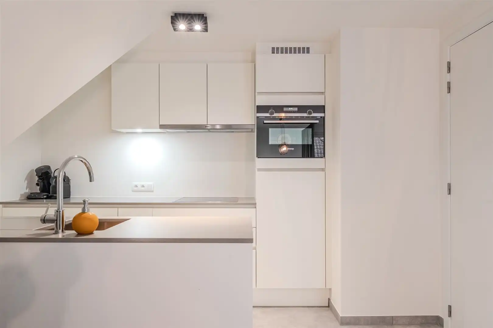 Modern 2 slaapkamer appartement in hartje Middelkerke foto 10