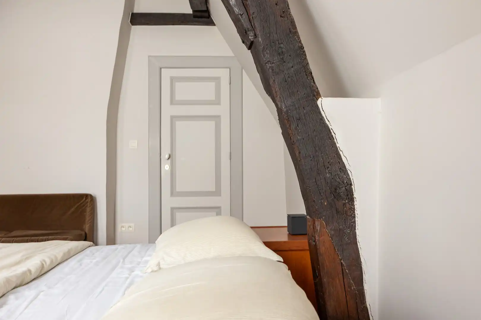 TRAPGEVELWONING MET TUIN foto 20