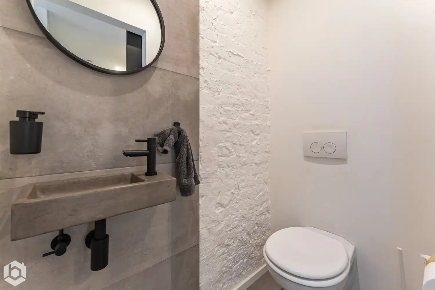 Volledige gerenoveerde woning met 3/4 slpkrs en mooie tuin te Walem/Mechelen foto 7