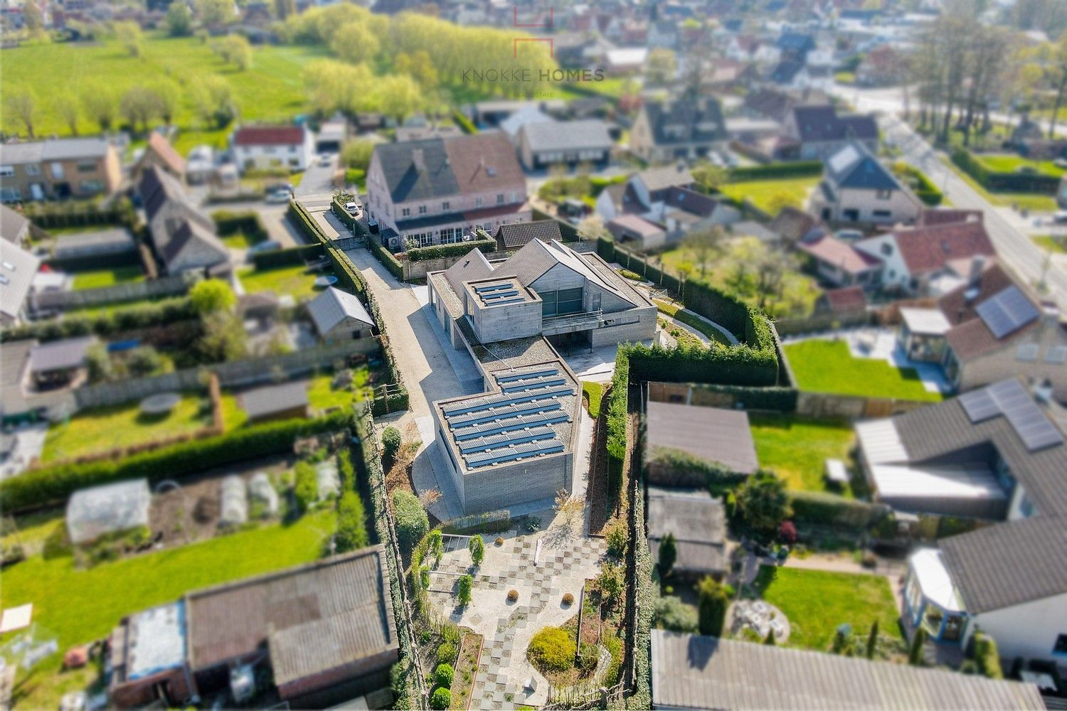 Bijzonder ruime en zeer rustig gelegen villa in Damme-Sijsele foto 40