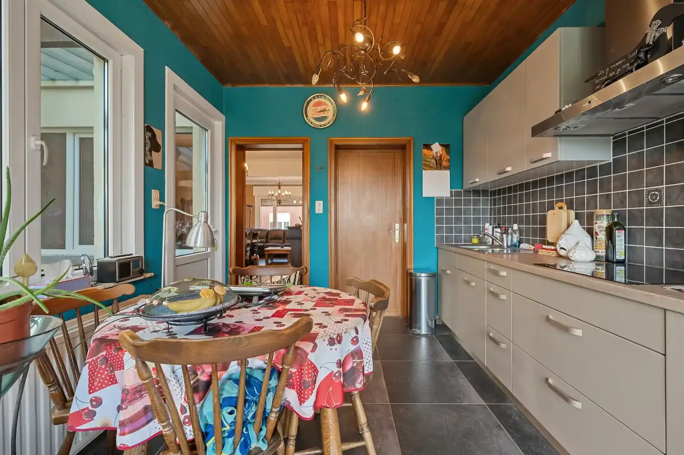 Charmante rijwoning met 3 slaapkamers, tuin en garage in hartje Tienen foto 9