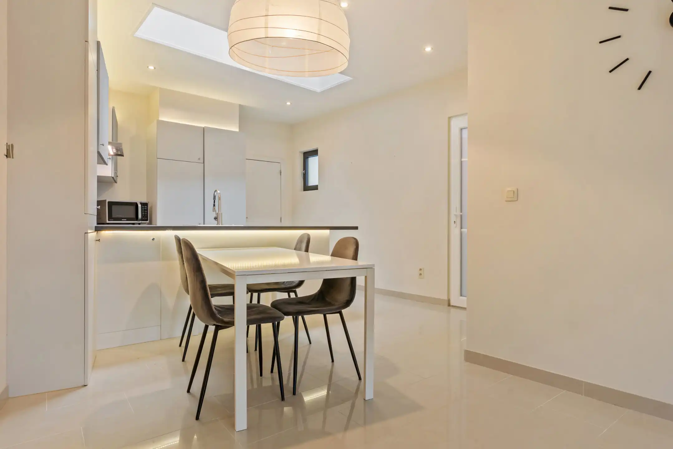 Gerenoveerde woning in charmante Zichen foto 9