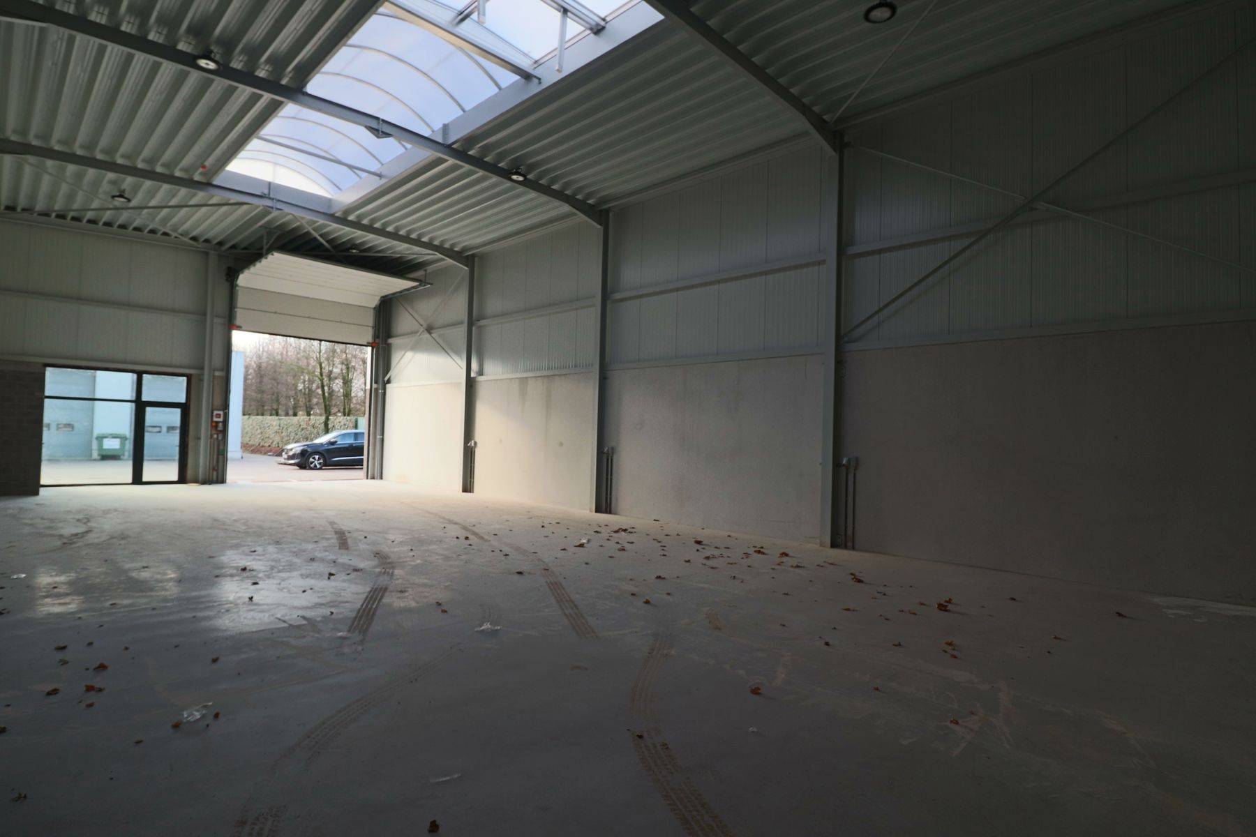 Een nieuwbouw opslag- / bedrijfsruimte van 220 m². foto 8