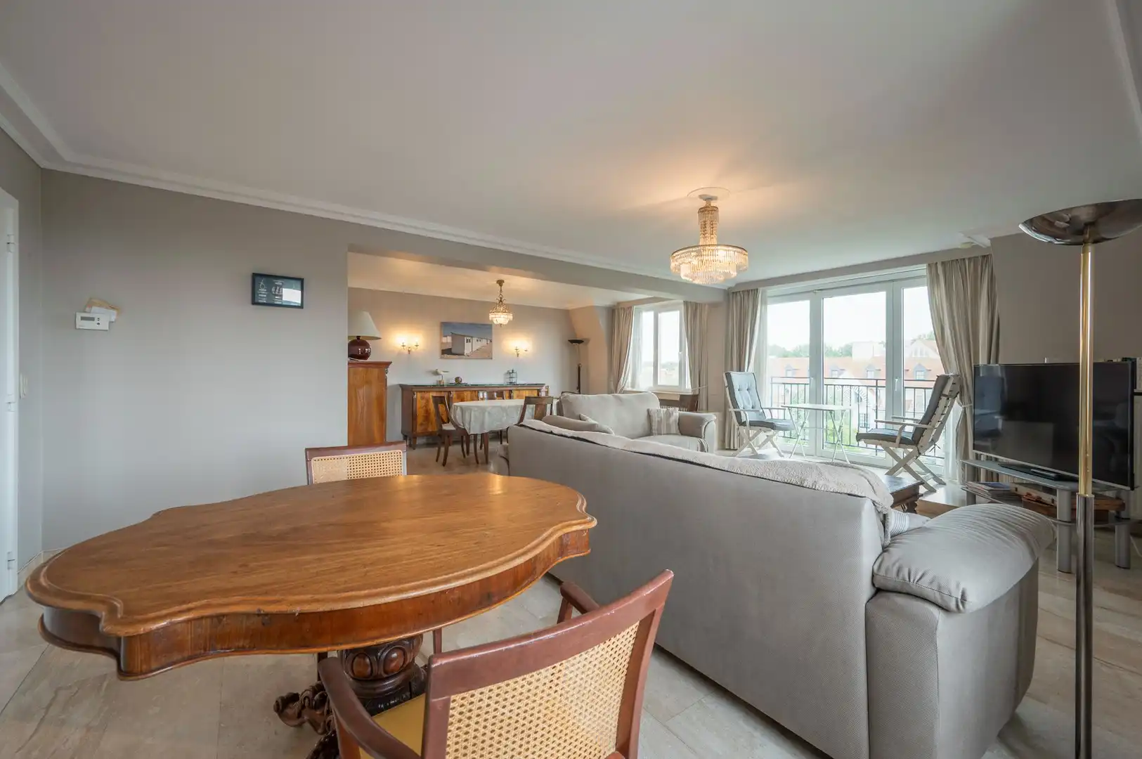 Hoekappartement van 130m² gelegen in een villa residentie in het Zoute. foto 7