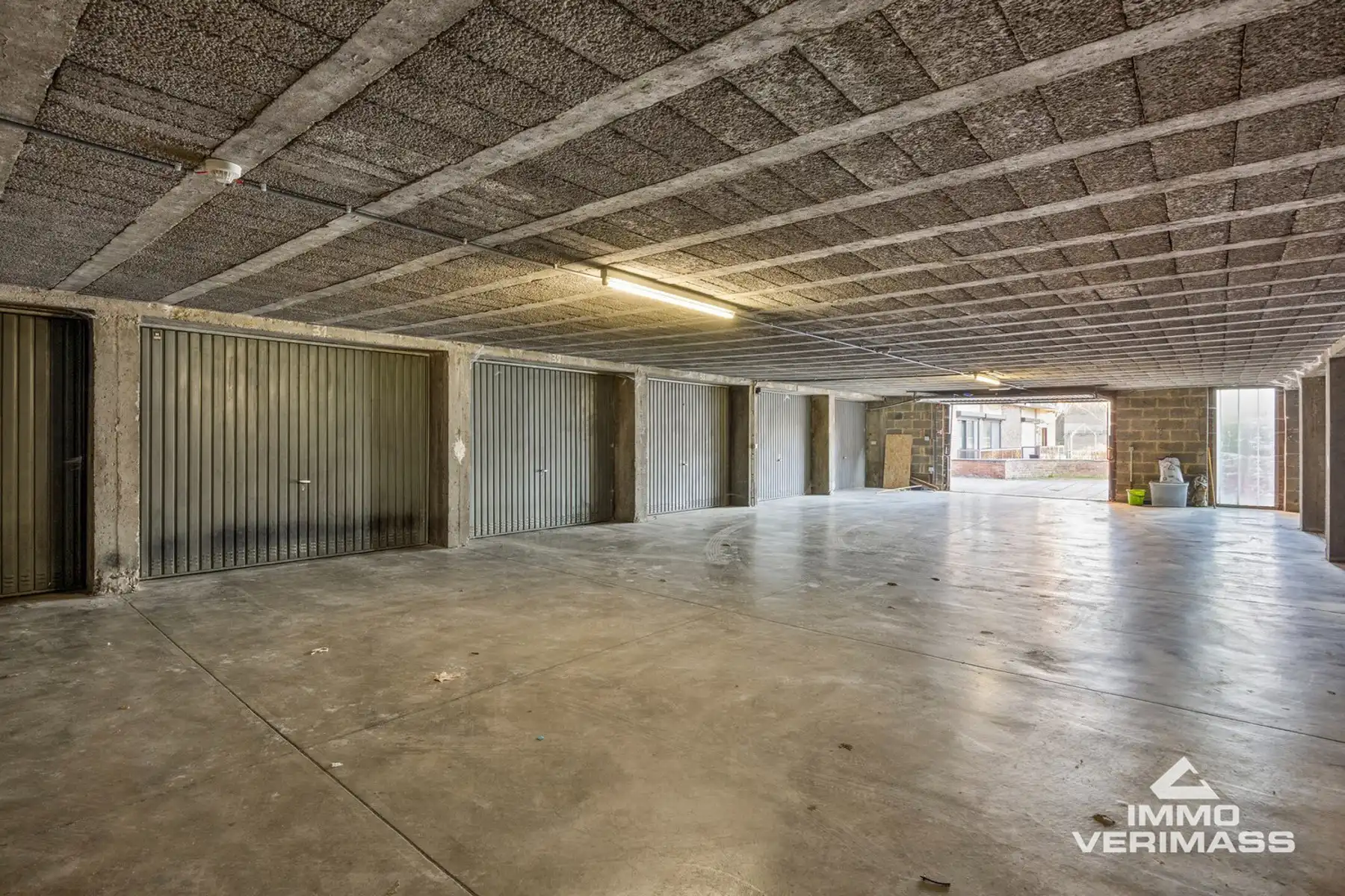 Afgesloten garagebox op toplocatie in centrum Leuven foto 2