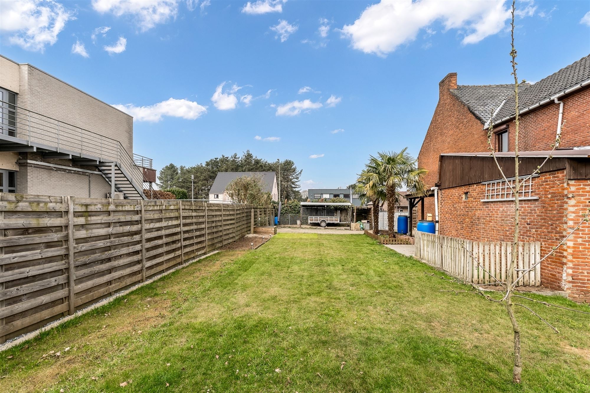 OP TE FRISSEN WONING MET POTENTIEEL GELEGEN OP EEN ZONNIG PERCEEL VAN 7A14CA TE PAAL foto 23
