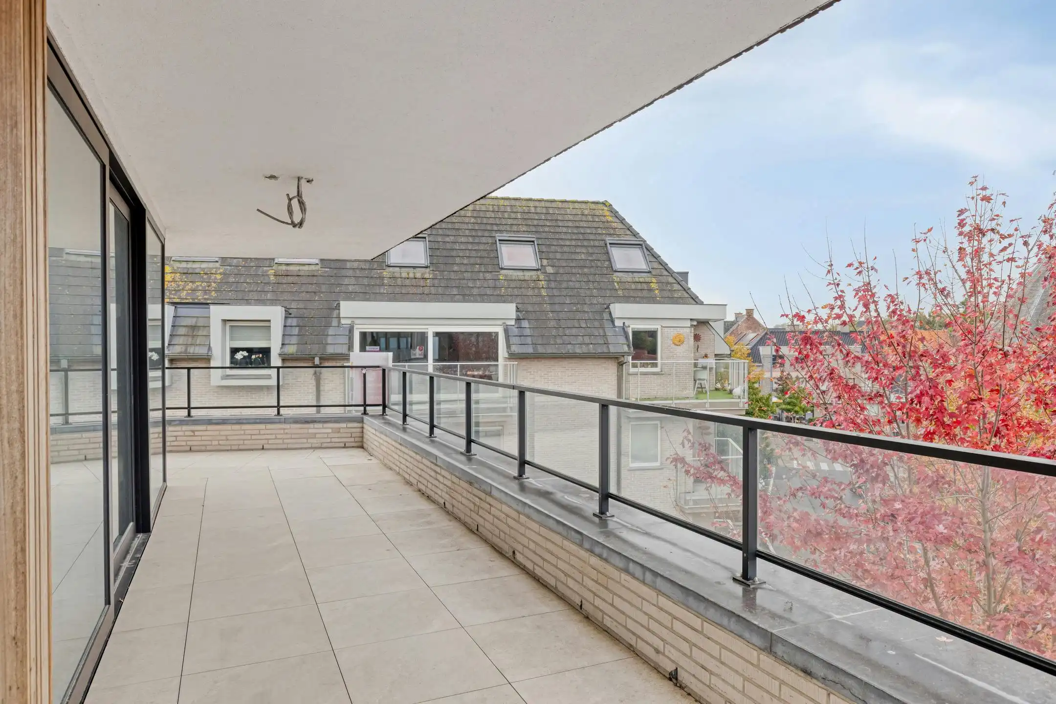 Ruim dakappartement met 3 slaapkamers in Staden! foto 5