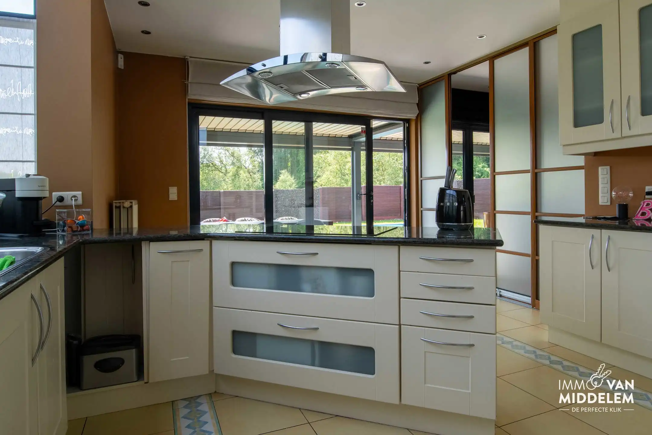 VILLA MET 5 SLAAPKAMERS, ZWEMBAD EN GARAGE foto 10