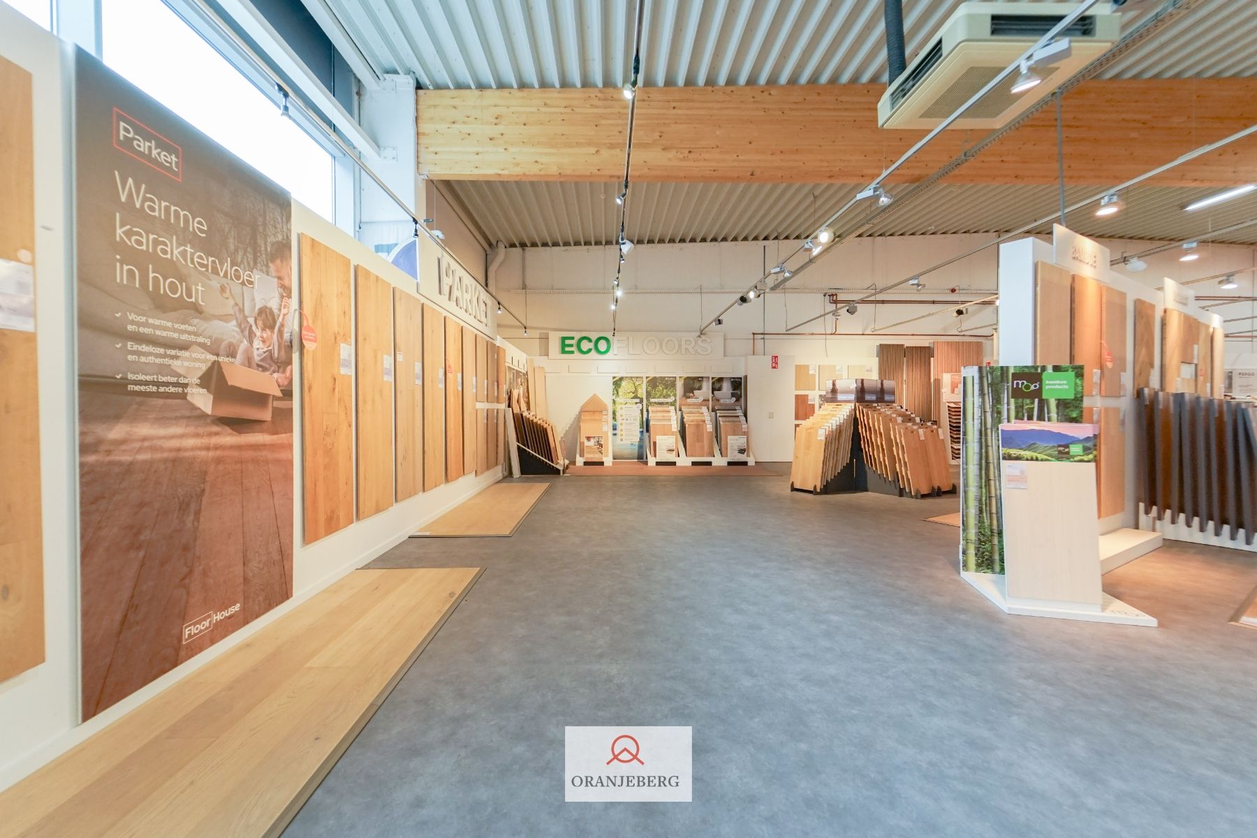 In de schaduw van de IKEA: winkel-magazijn van 750 m² +P! foto 15