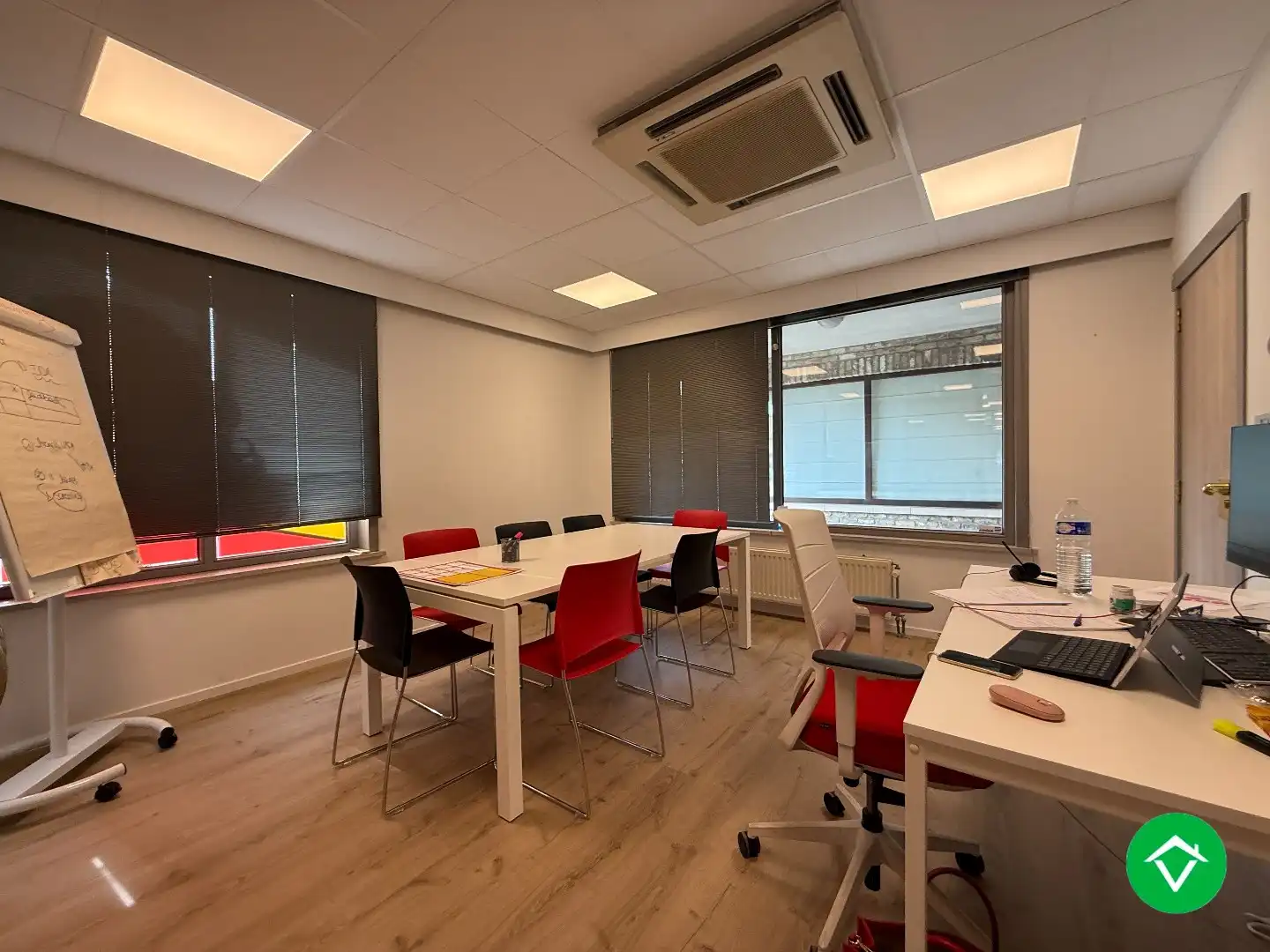 Commercieel gelegen handelspand te Roeselare  foto 12