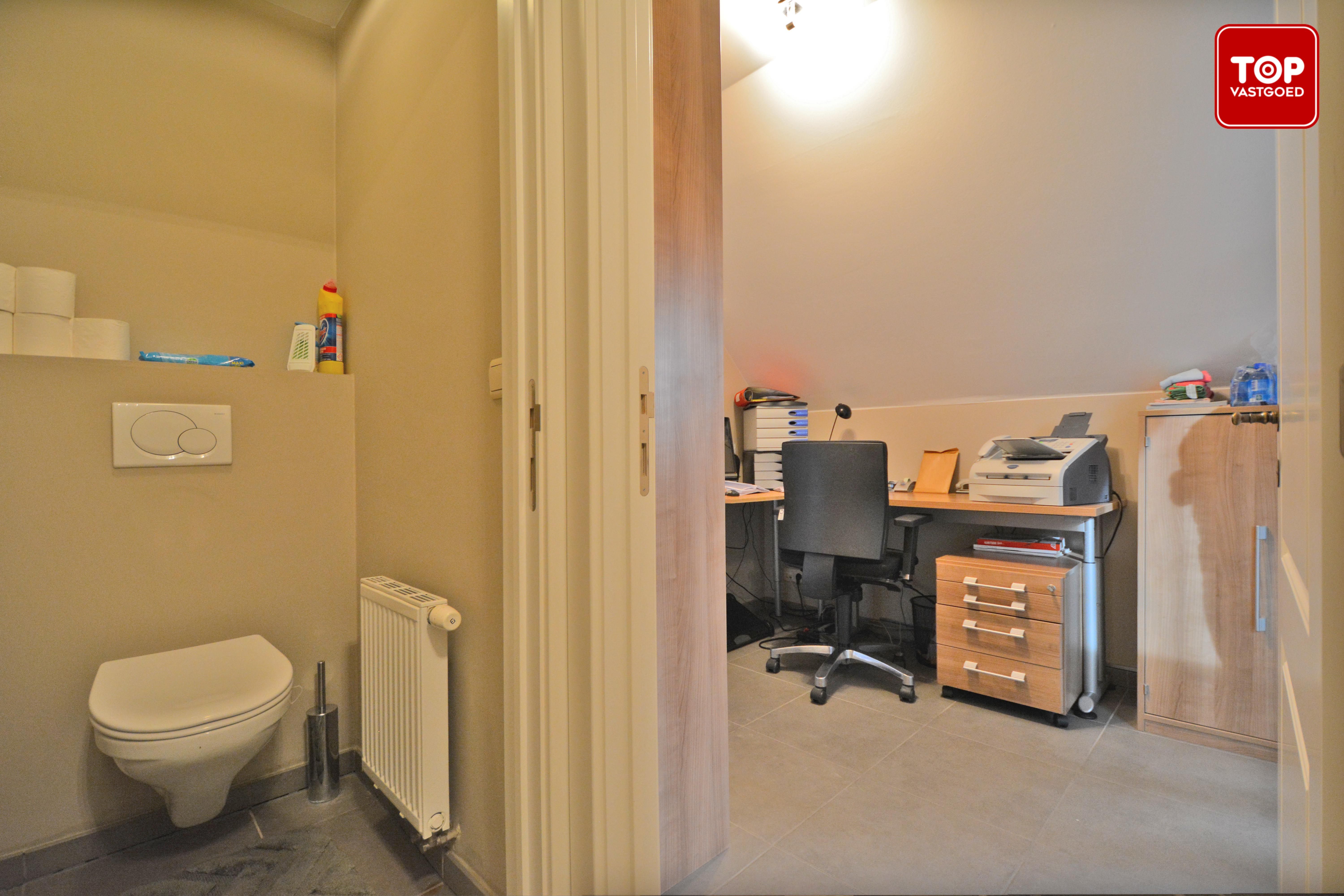 Instapklaar duplex appartement met  2 terrassen.  foto 7