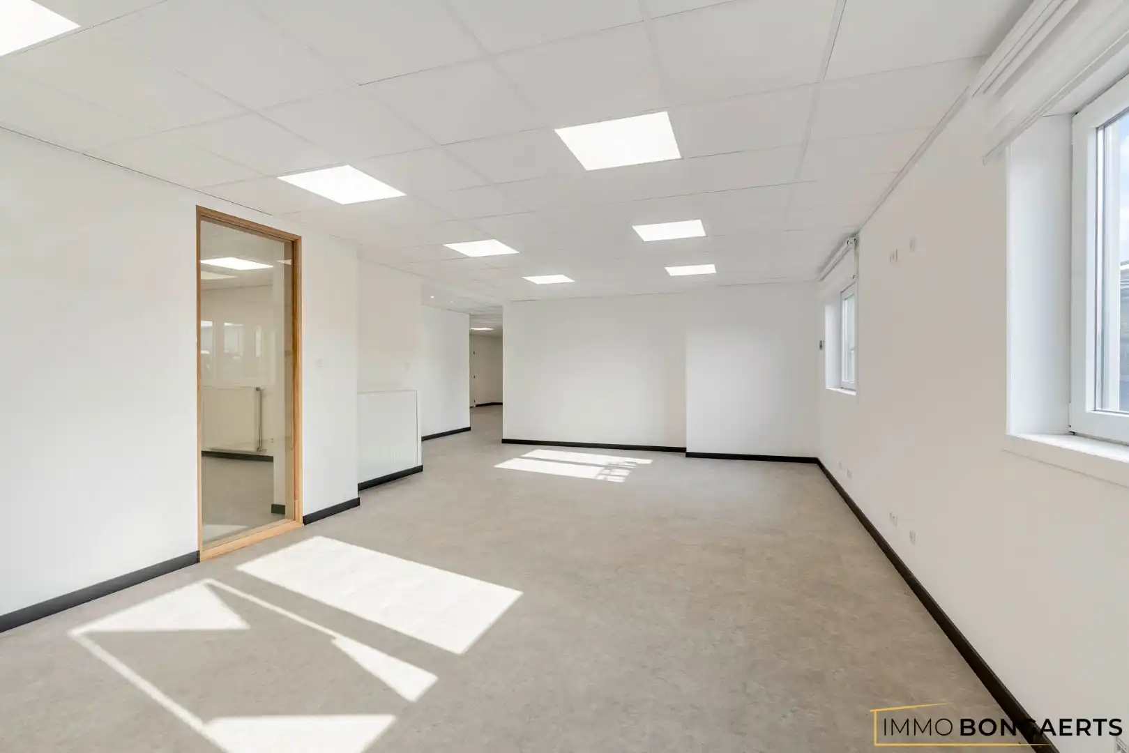 Kantoorruimte in Meeuwen foto 14