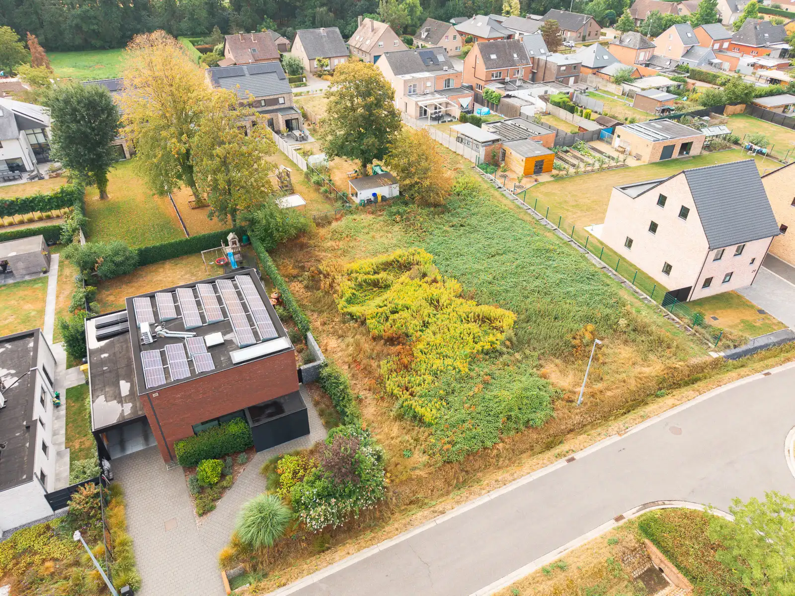Bouwgrond van 579 m² in rustige wijk nabij station foto 5