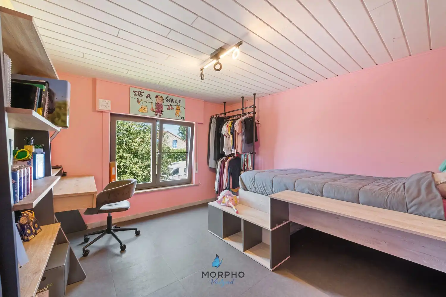Verrassend ruime gezinswoning met 5 slaapkamers, garage en tuin op 1.107 m² foto 18
