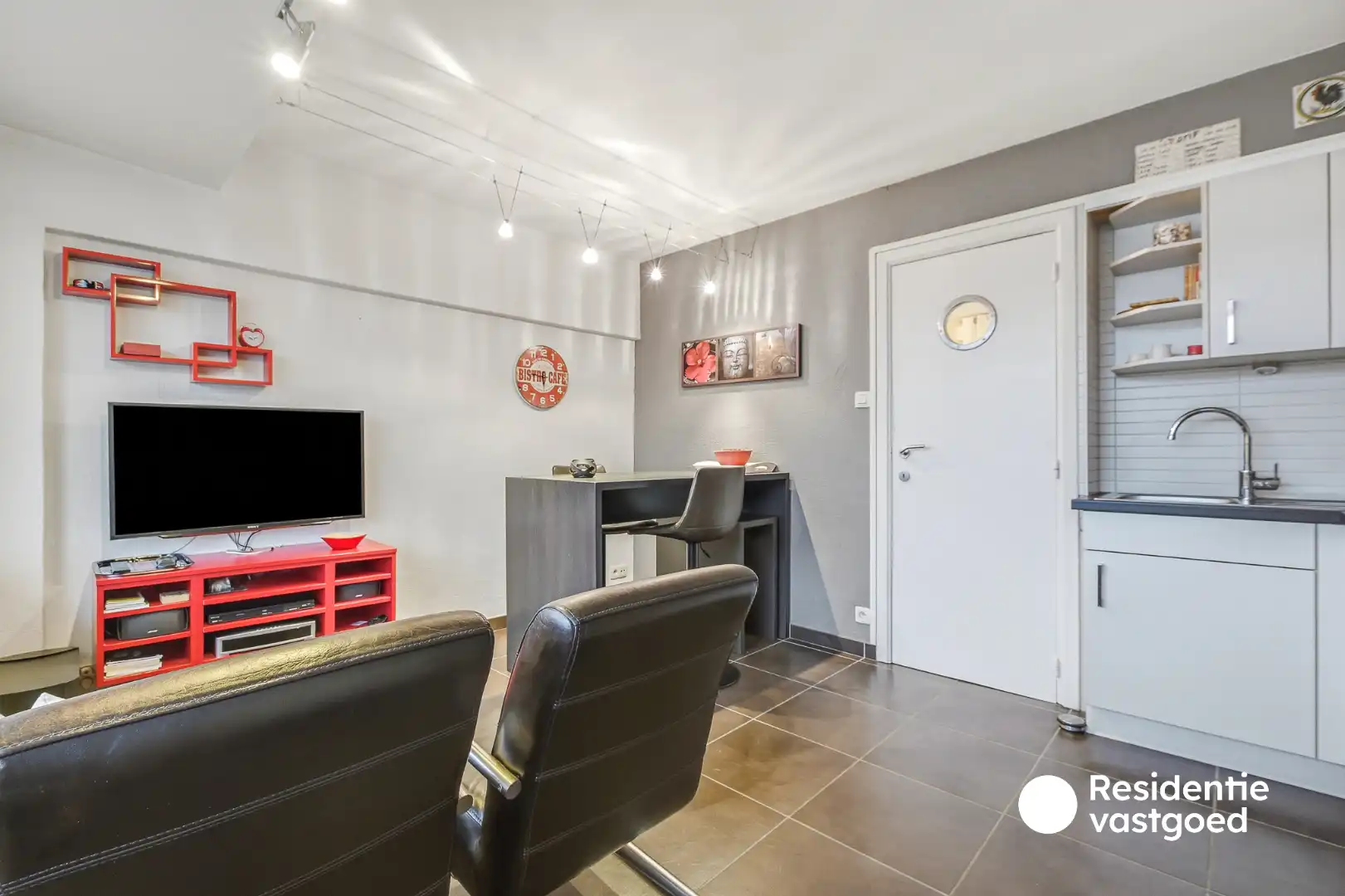 Gemeubeld éénslaapkamerappartement met terras en kelderberging in Park Atlantis, De Haan foto 6