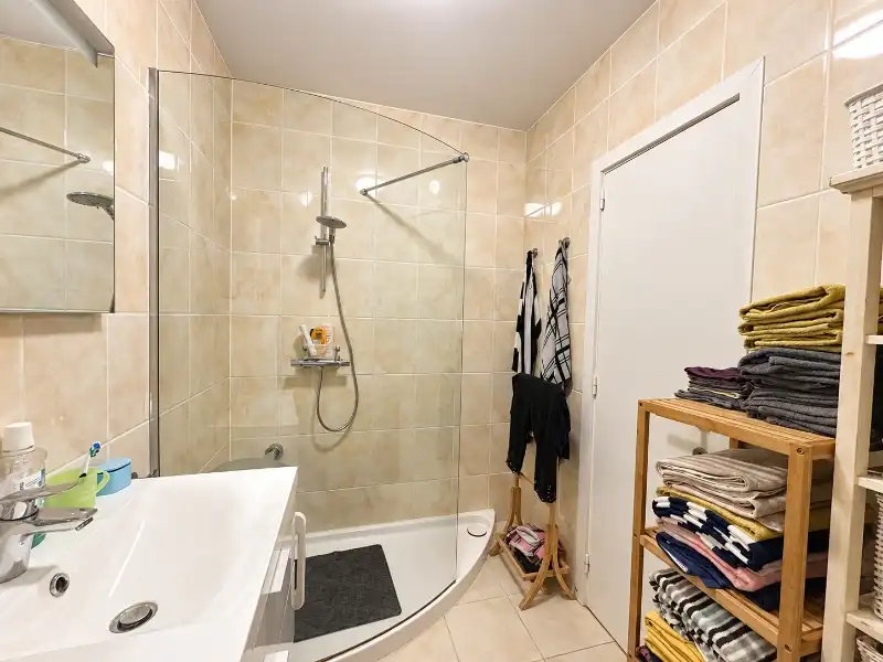 2 slaapkamer appartement met tuin en garage! foto 6