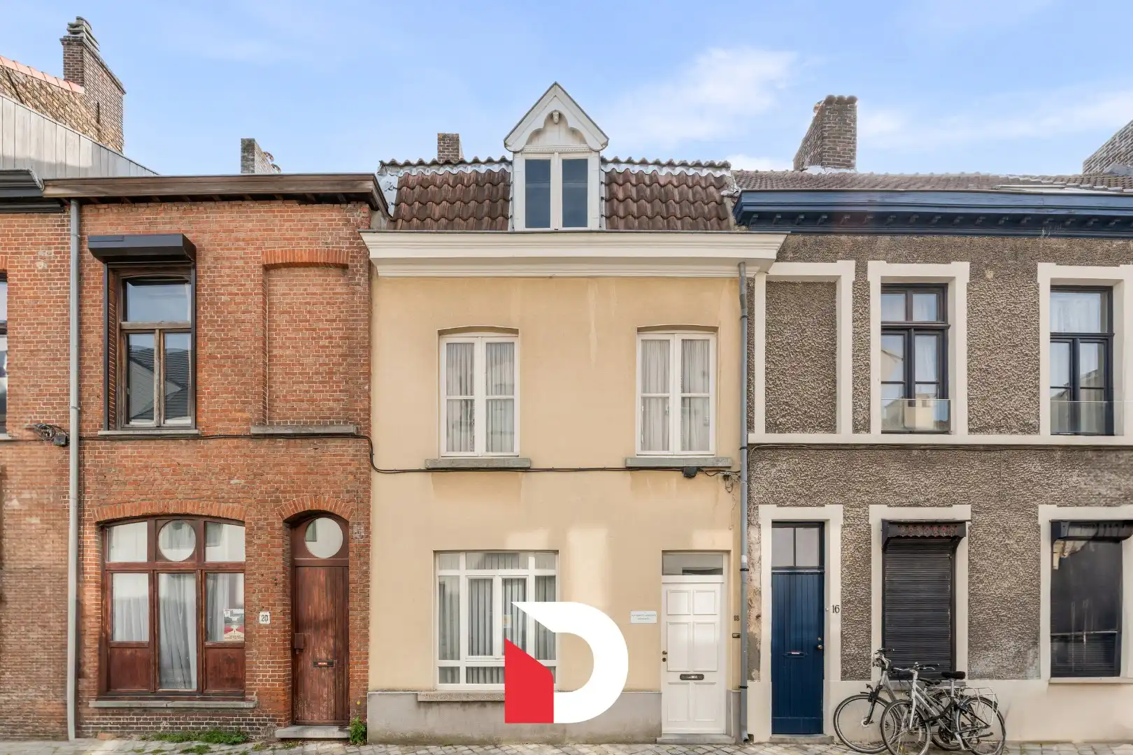 Karaktervolle woning met uitzonderlijk potentieel in hartje Brugge foto 15