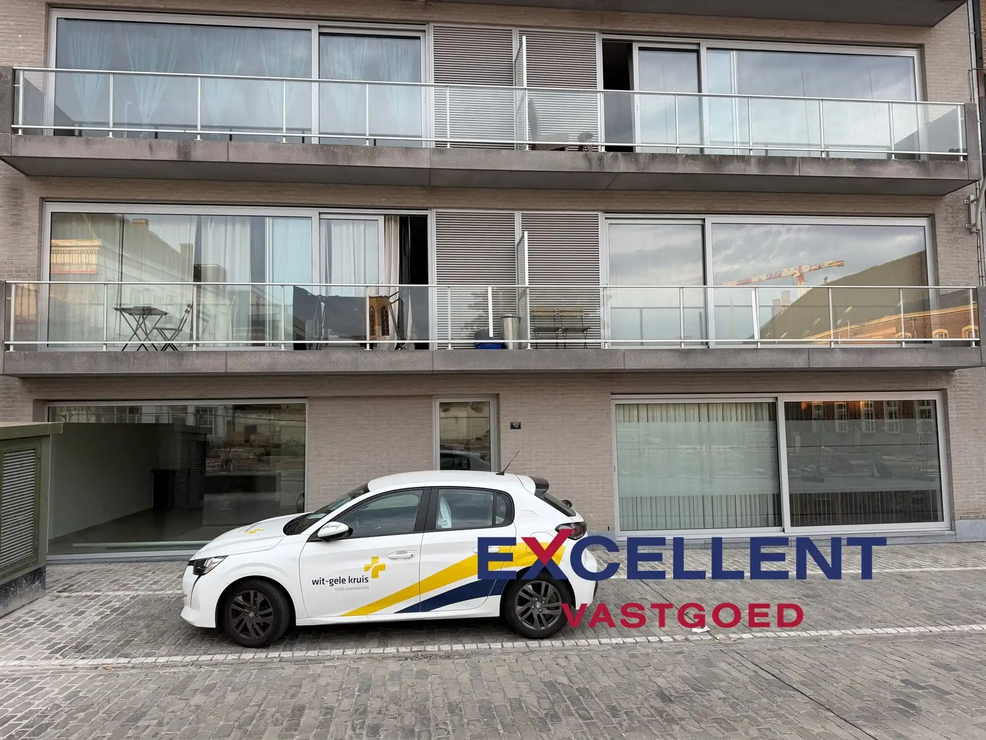 Instapklaar gelijkvloers appartement centrum Deinze foto 12