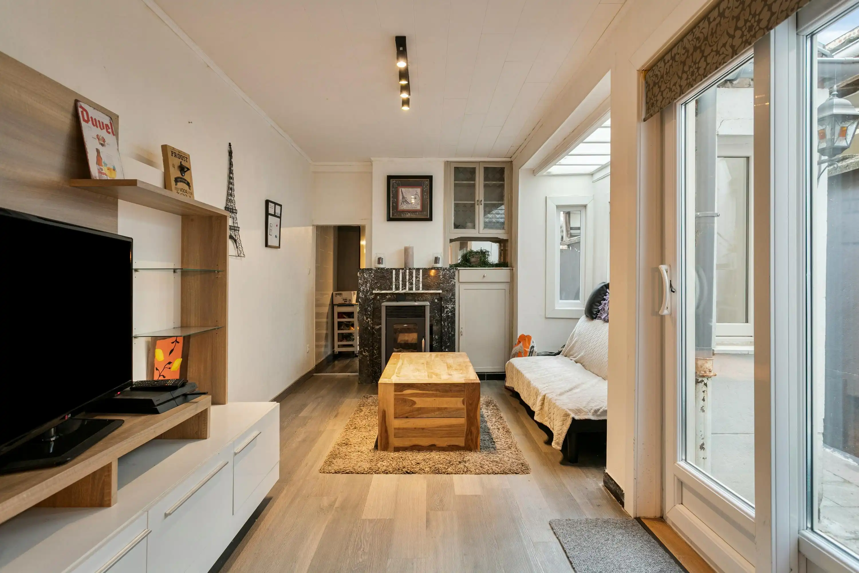 Gezellige starterswoning met stadstuin te koop in Harelbeke foto 3