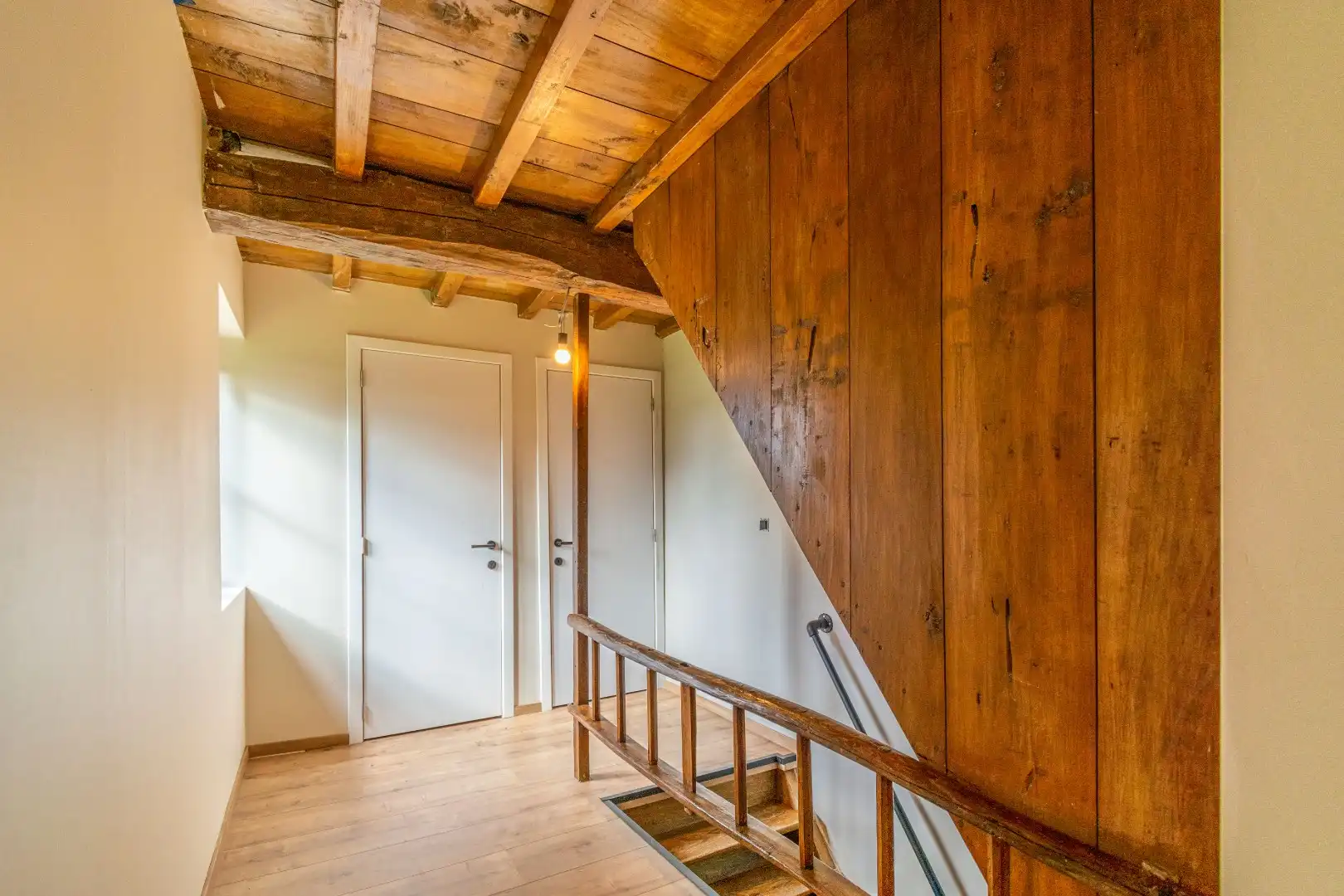 KARAKTERVOLLE & GERENOVEERDE HOEVE OP 20 ARE!  foto 13