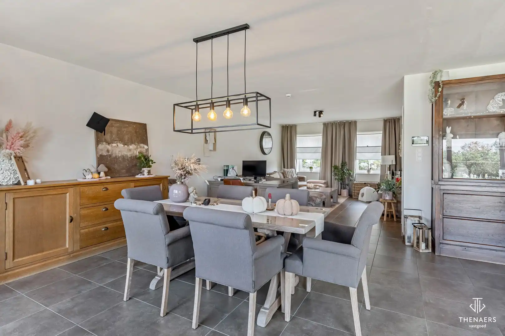 Karaktervolle en energiezuinige woning (EPC A) met 4 slaapkamers, 2 badkamers en tuin. foto 5