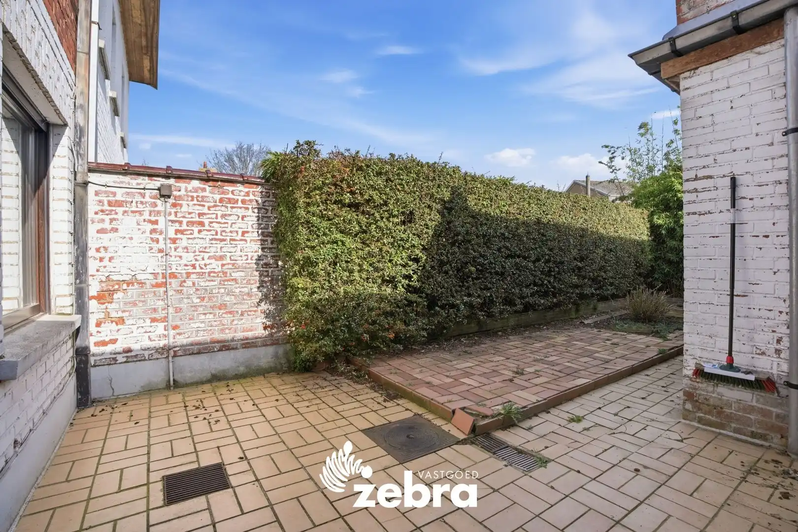 Te renoveren woning met veel potentieel op rustige ligging! foto 16