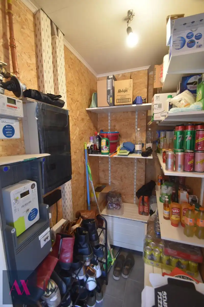 Gerenoveerde instapklare starterswoning met 2 slaapkamers en koertje nabij station Dendermonde, onmiddellijk beschikbaar. foto 14