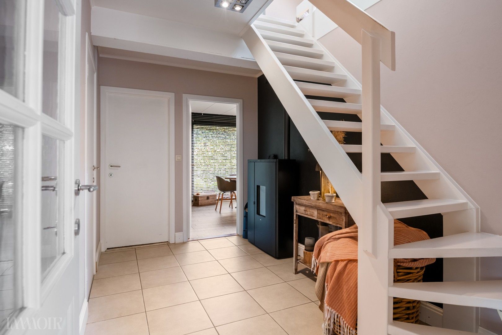 Charmante, instapklare villa in de geliefde Amerlo-wijk in Schoten. foto 10