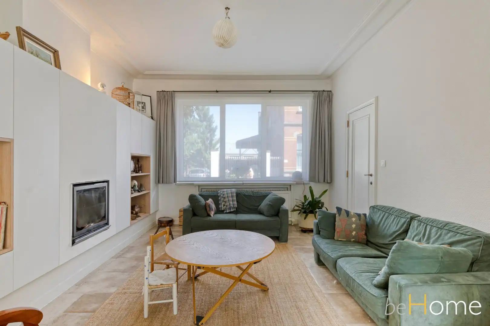 TE HUUR - Op zoek naar een stijlvol en uniek herenhuis met 5 slpk in hartje Merchtem? Welkom Home! foto 3