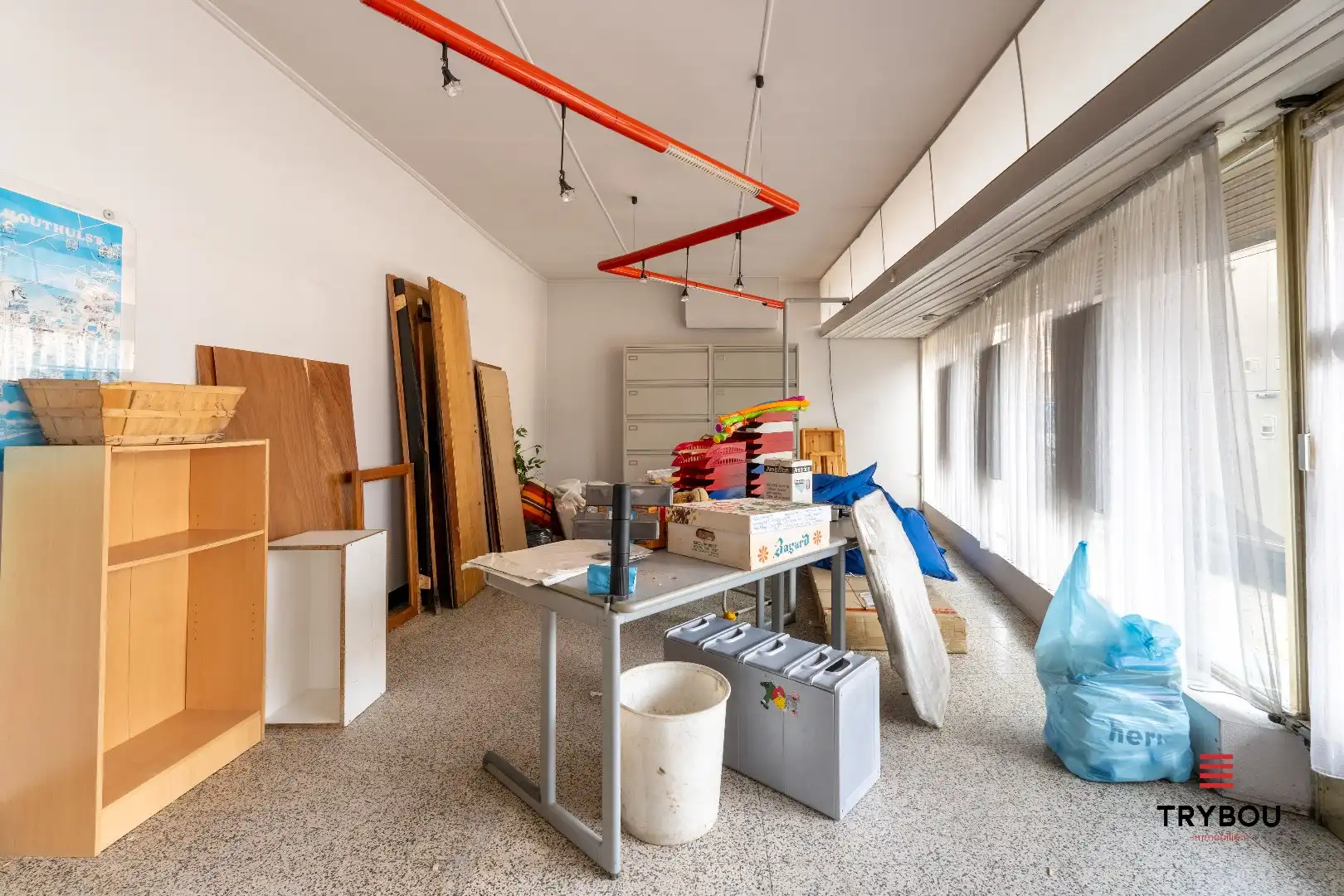 Ruime woning met winkelruimte, loods (optioneel) en garage  foto 14