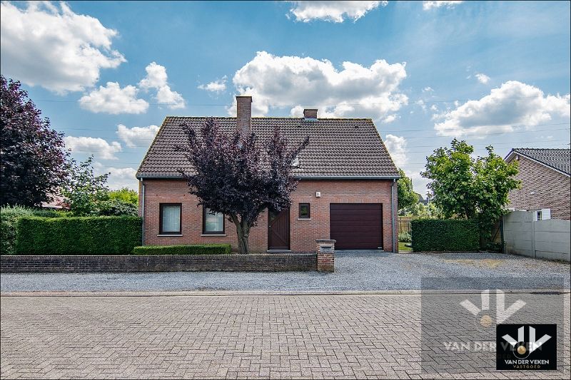 INSTAPKLARE GEZINSWONING IN KINDVRIENDELIJKE BUURT foto 2