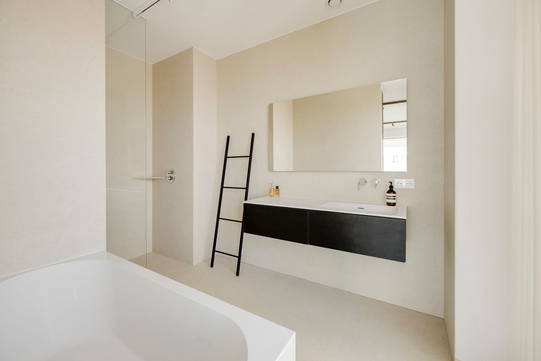 Penthouse met grote terrassen en pano zicht op ’t Eilandje foto 6