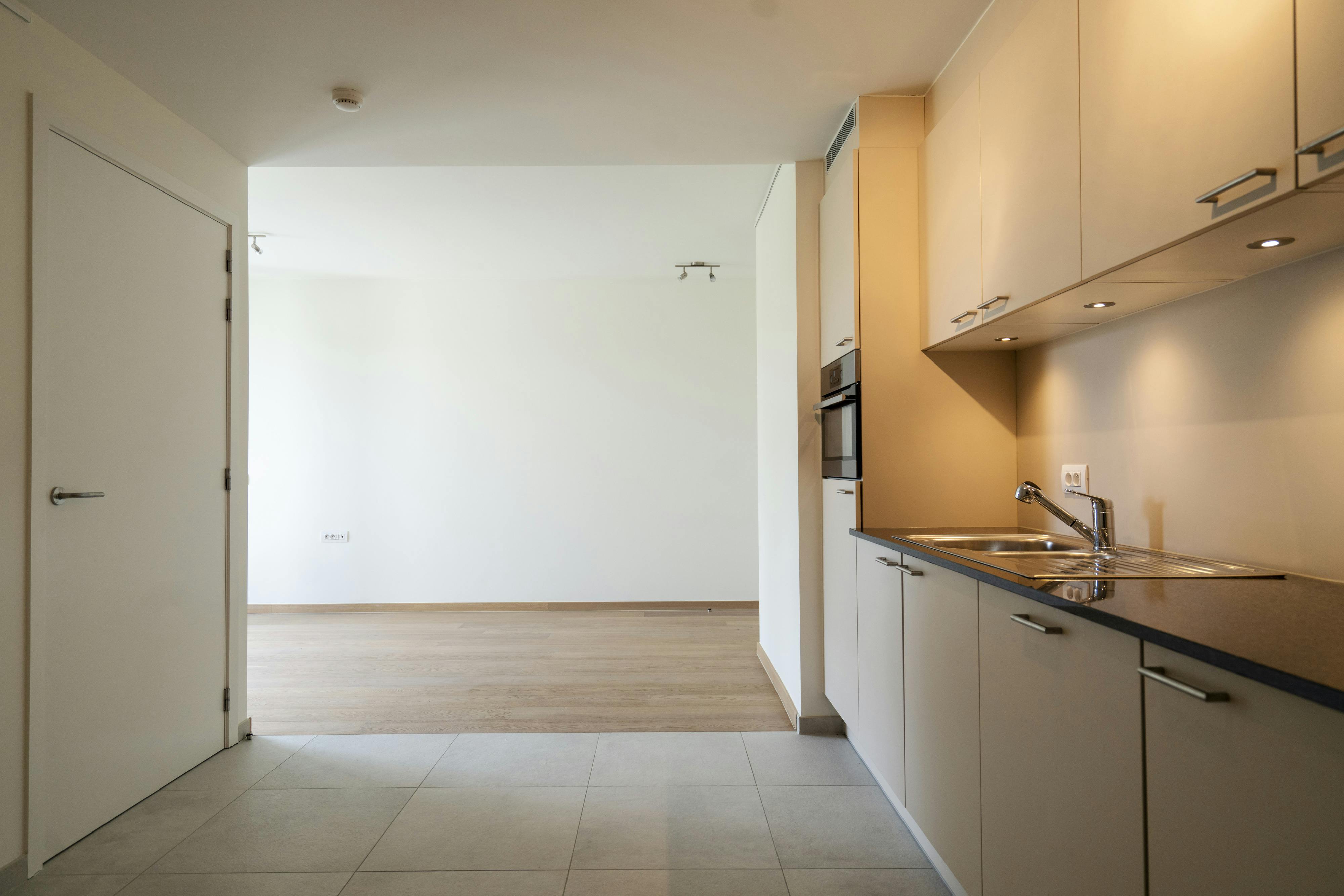 Verzorgde assistentiewoning met terras en uitzicht te Zwevegem foto 7