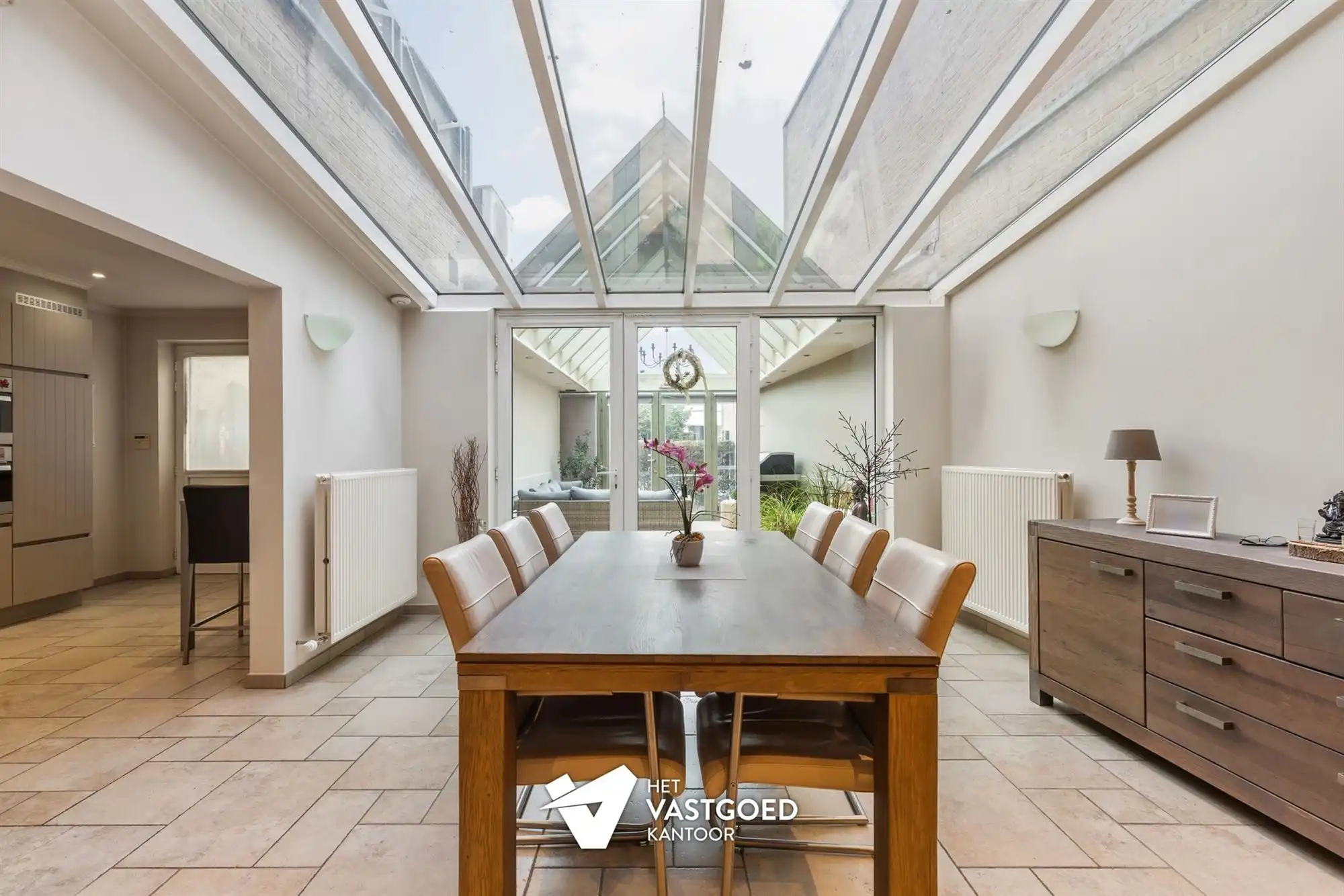 PERFECT ONDERHOUDEN GELIJKVLOERS APPARTEMENT (135M²) MET 2 SLAAPKAMERS + DRESSING EN TERRAS TE LAAKDAL foto 7