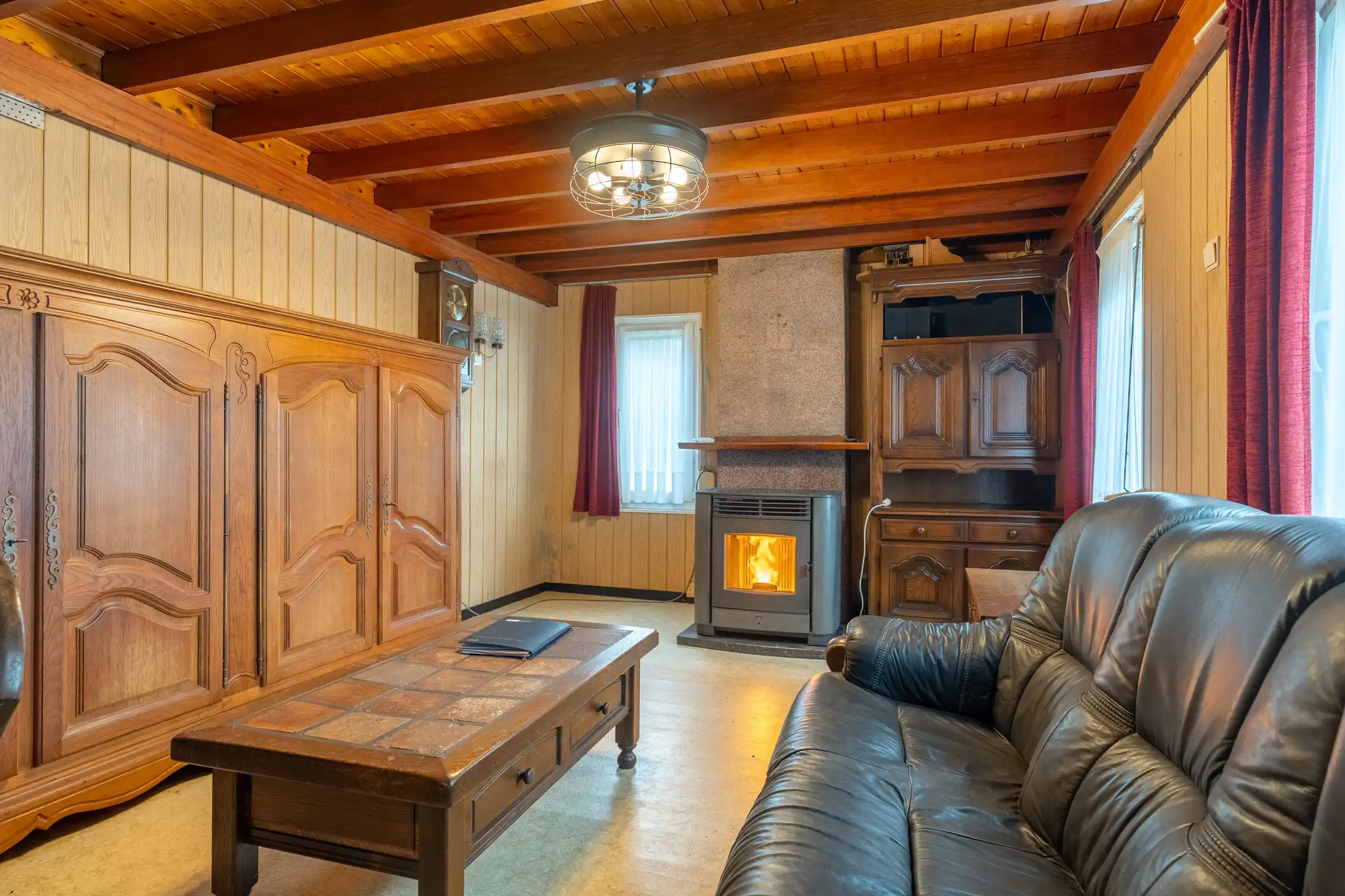 Te renoveren woning met 2 slpks op prachtig perceel van 3.551m² foto 5