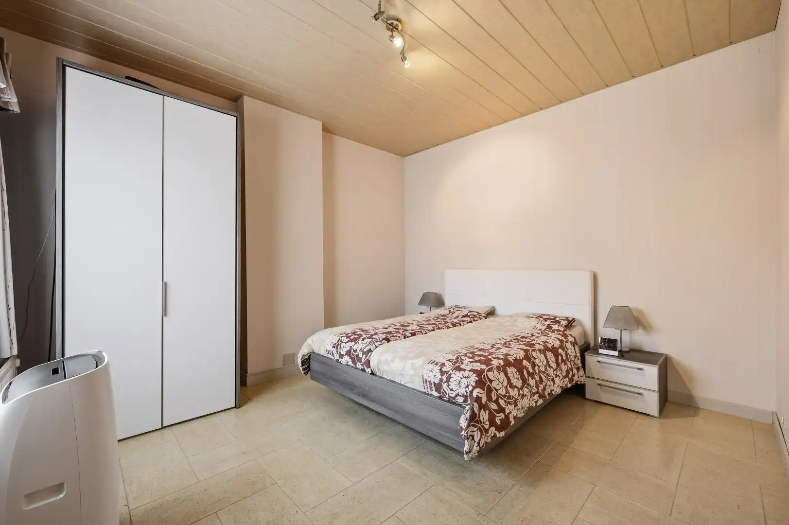 Licht te renoveren gezinswoning met tuin en 3 slaapkamers in Tienen foto 17