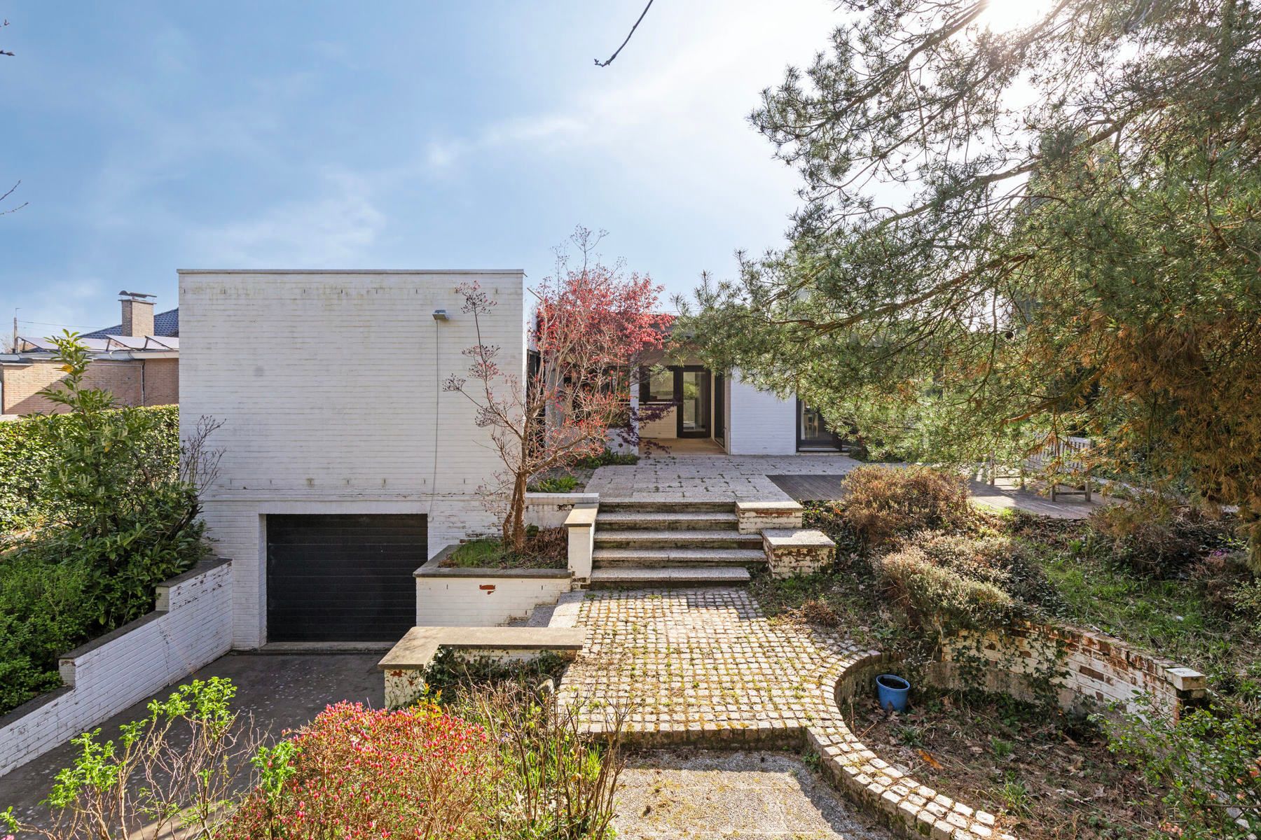 Te renoveren architecturale villa op ruim perceel van 18are foto 3