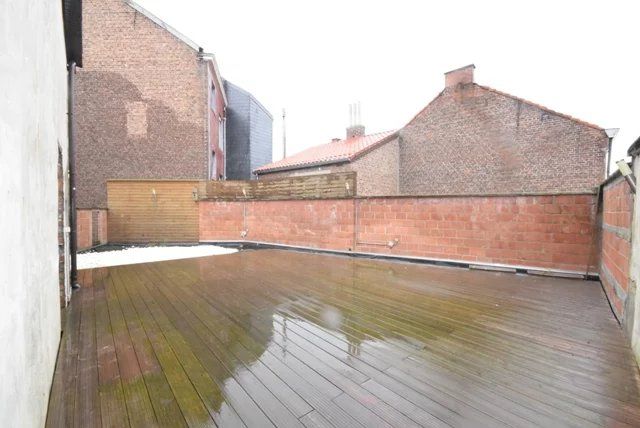 Appartement met twee slaapkamers en terras foto 24