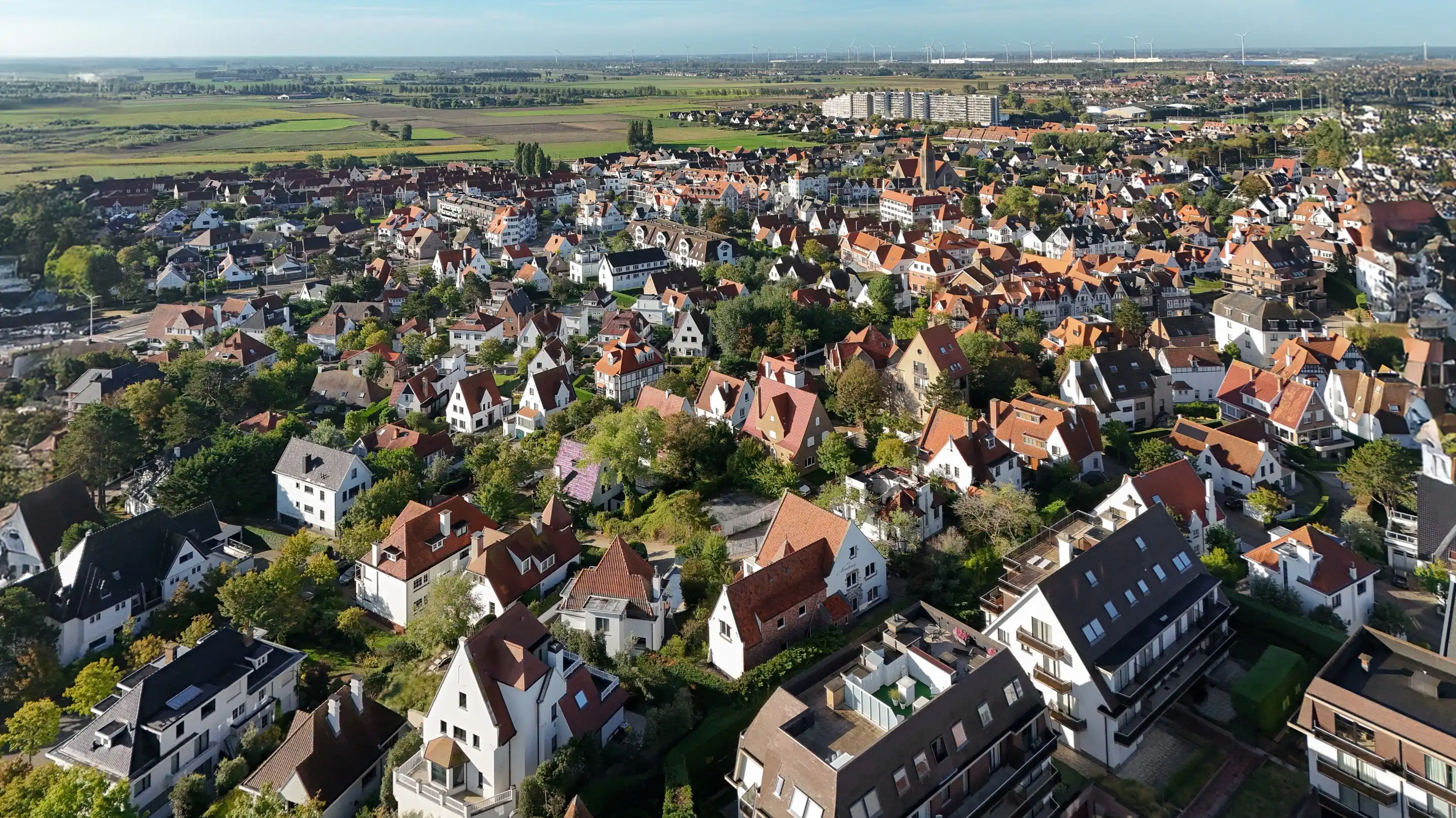 Unieke bouwgrond met vergunde plannen voor exclusieve villa foto 2